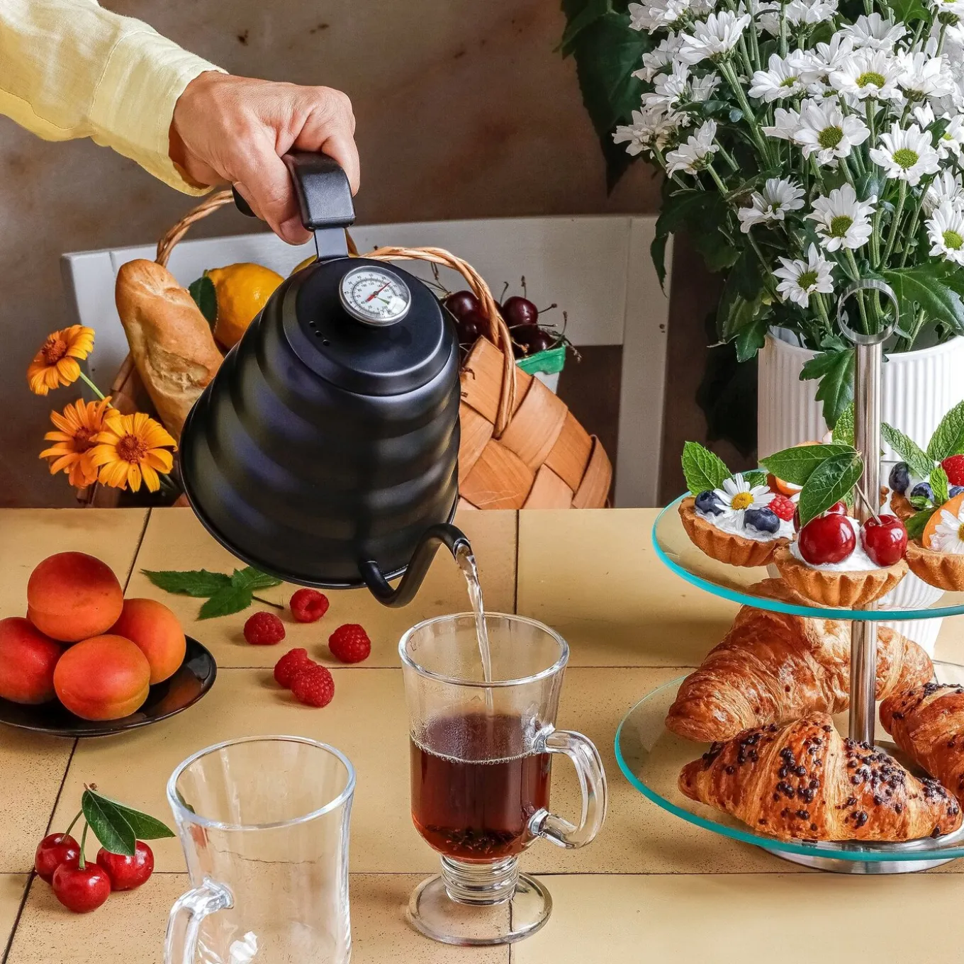 Czajnik z termometrem Konighoffer Barista 1,2 l czarny