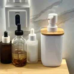 Dozownik do mydła w płynie Tadar Iver 350 ml biały
