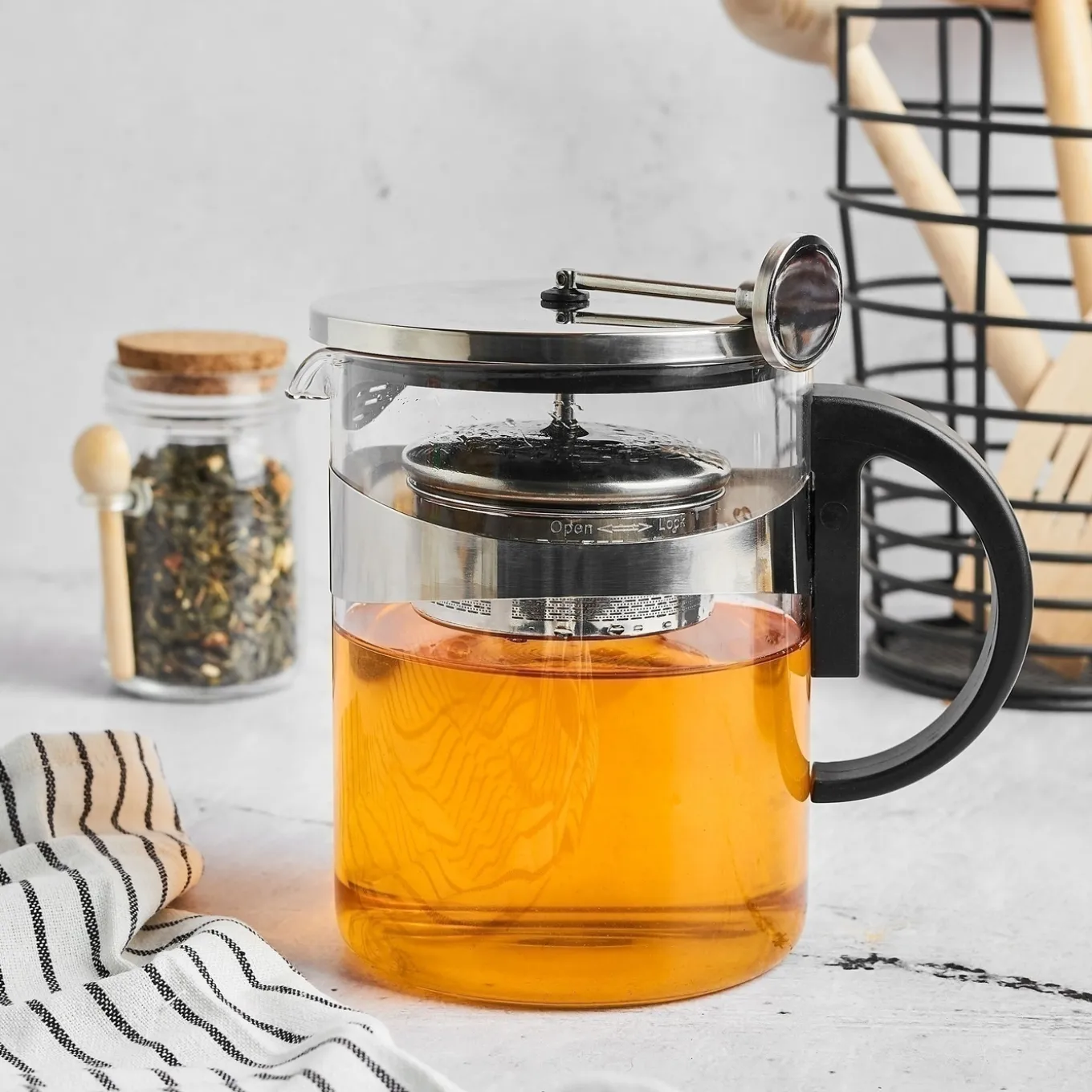 Dzbanek do herbaty z zaparzaczem Konighoffer Saphir 1,2 l