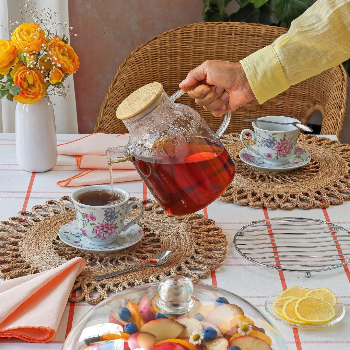Dzbanek szklany ze spiralą i podgrzewaczem ceramicznym Tadar Nexo 1,8 l