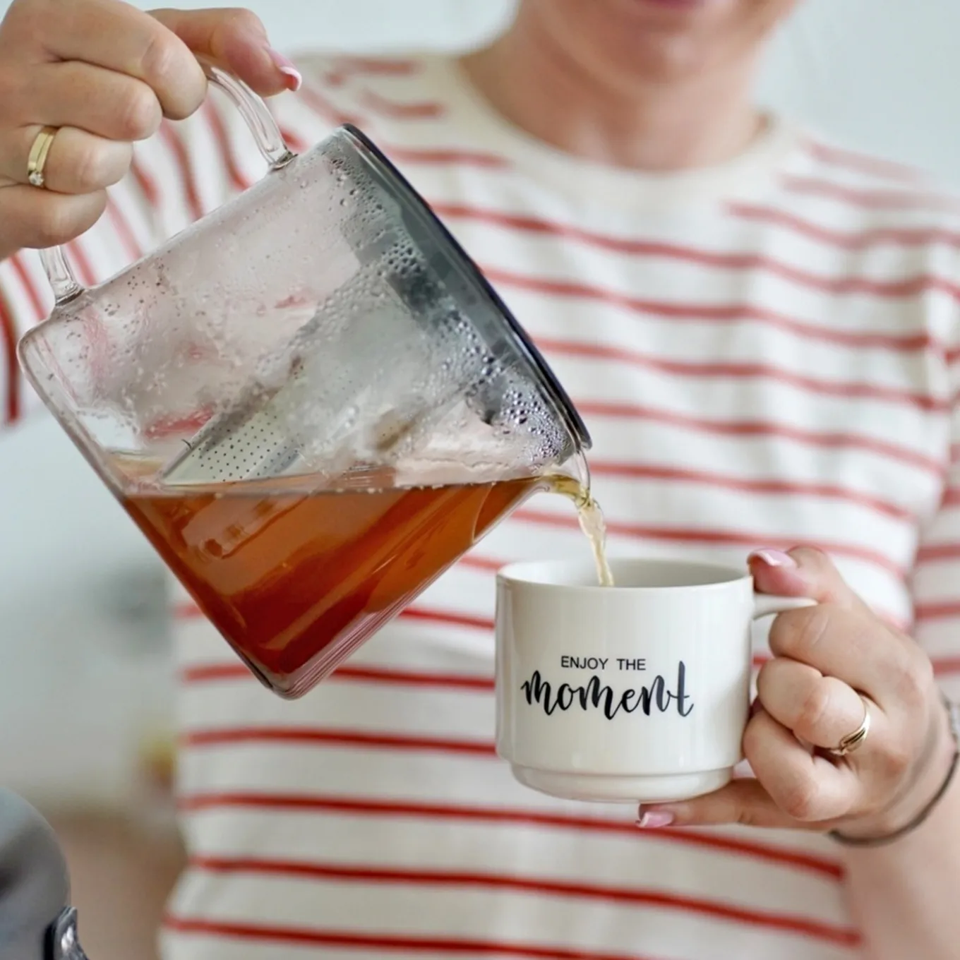 Komplet kubków na stojaku Tadar Decor 300 ml 4 sztuki