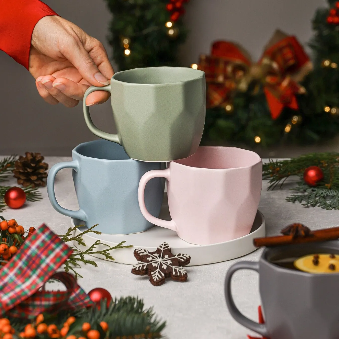 Kubek porcelanowy do kawy i herbaty Tadar Geometric 400 ml zielony