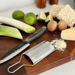Nóż Santoku z twardej stali Starke Pro Hitoshi 12,5 cm