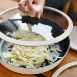 Patelnia na indukcję non-stick z pokrywką Starke Pro Brule 28 cm