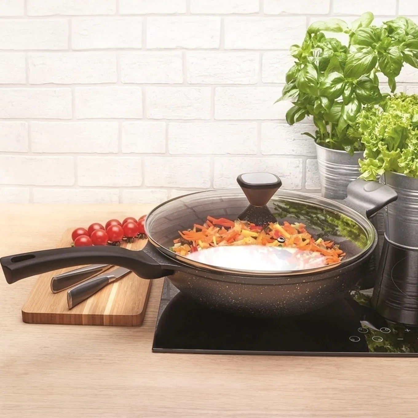 Patelnia WOK marmurkowa Konighoffer Kenji 30 cm na indukcję