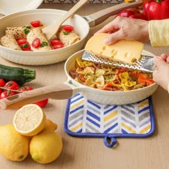 Patelnia z powłoką ceramiczną na indukcję Konighoffer Rosti 24 cm kremowa