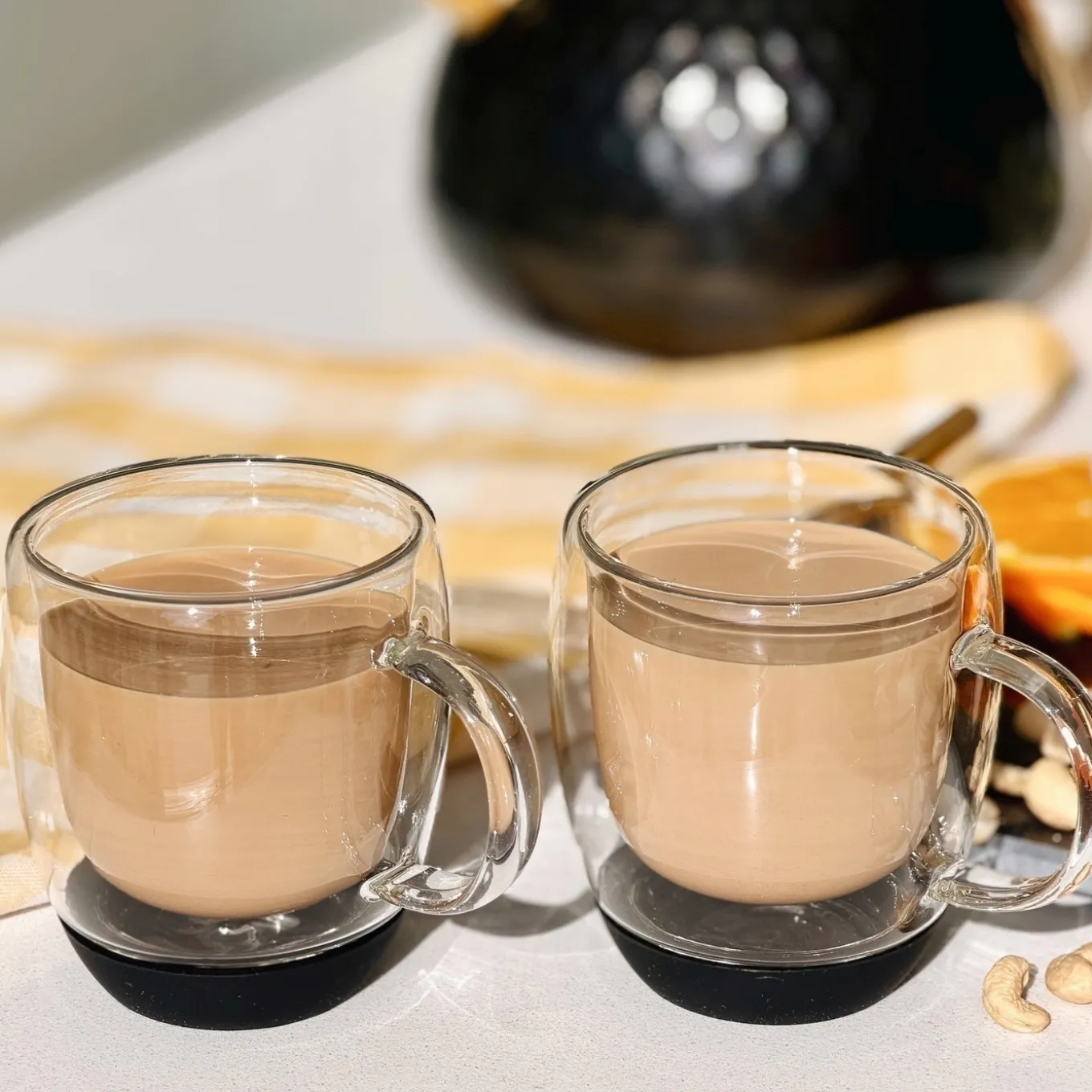 Szklanki termiczne do kawy z silikonowym dnem Konighoffer Garet 330 ml 2 szt. czarne