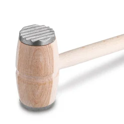 Tłuczek do mięsa drewniany z metalowymi nakładkami Bochenek
