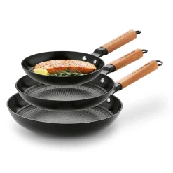 Zestaw trzech patelni żeliwnych Starke Pro Hanoi 20 cm 24 cm 28 cm